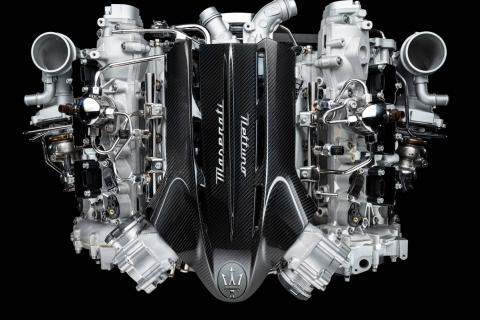 001_Maserati Nettuno Engine