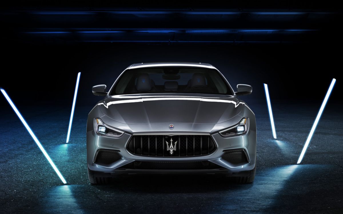 Medium-16681-MaseratiGhibliHybrid_2