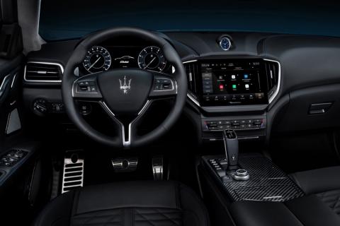 Small-16664-MaseratiGhibliHybrid